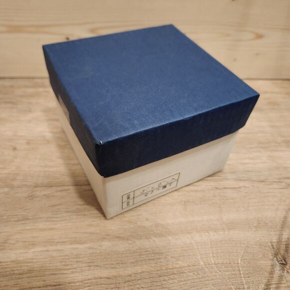 Vtg Japanese Arita-Yaki Porcelain Tea Canister Hotaru Bori Translucent Clover - Picture 8 of 8